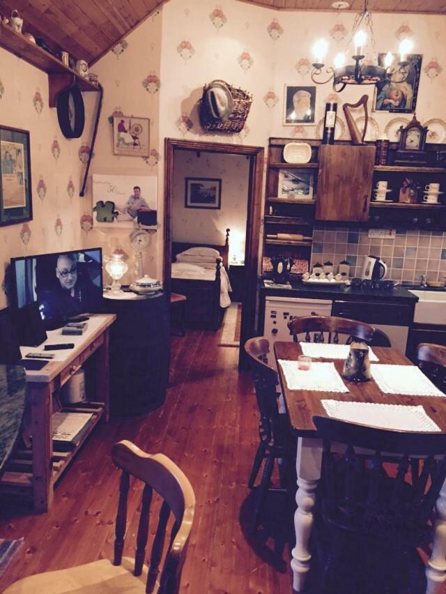 Teresas Cottage Donegal Town ภายนอก รูปภาพ